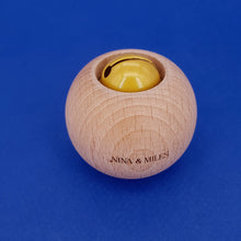 Charger l'image dans la galerie, Hochet JINGLA boule (disponible en 11 coloris)